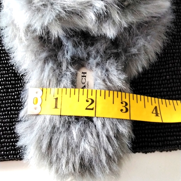 NWOT COACH women’s faux fur slippers - Picture 6 of 7